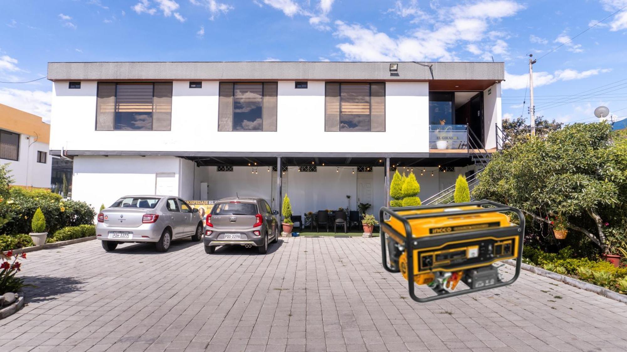 Hospedaje El Girasol Tababela Quito Exterior photo